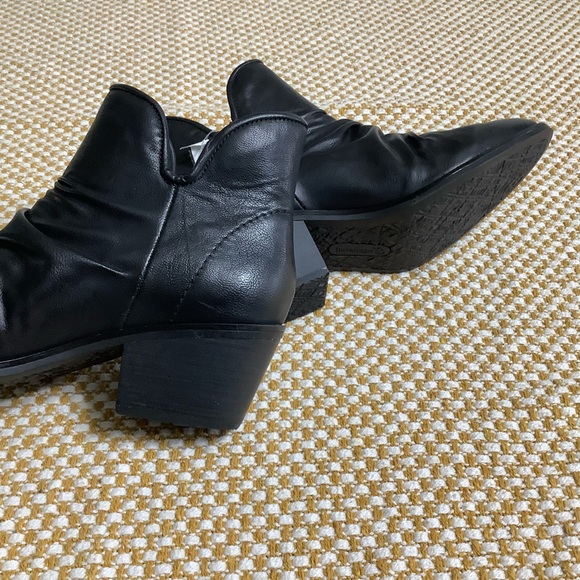 Baretraps ankle boots sernity black boots size 7 NWT - Picture 10 of 10
